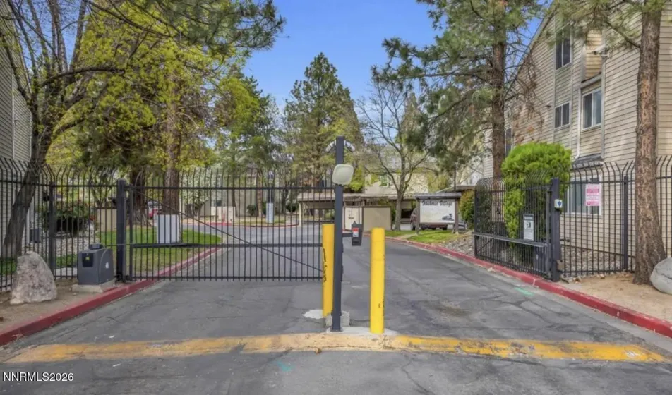 2125 Roundhouse, Sparks, Nevada 89431, 2 Bedrooms Bedrooms, ,1 BathroomBathrooms,Residential,Residential,Roundhouse,260005642