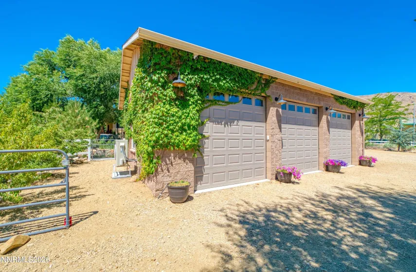 Detached Garage