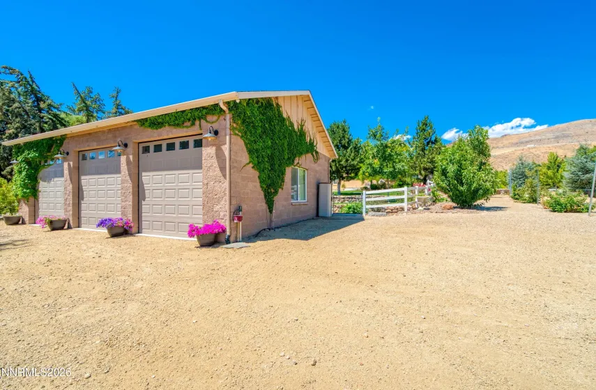 Detached Garage