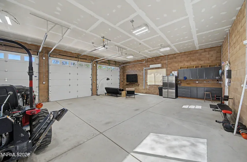 Detached Garage/Workshop
