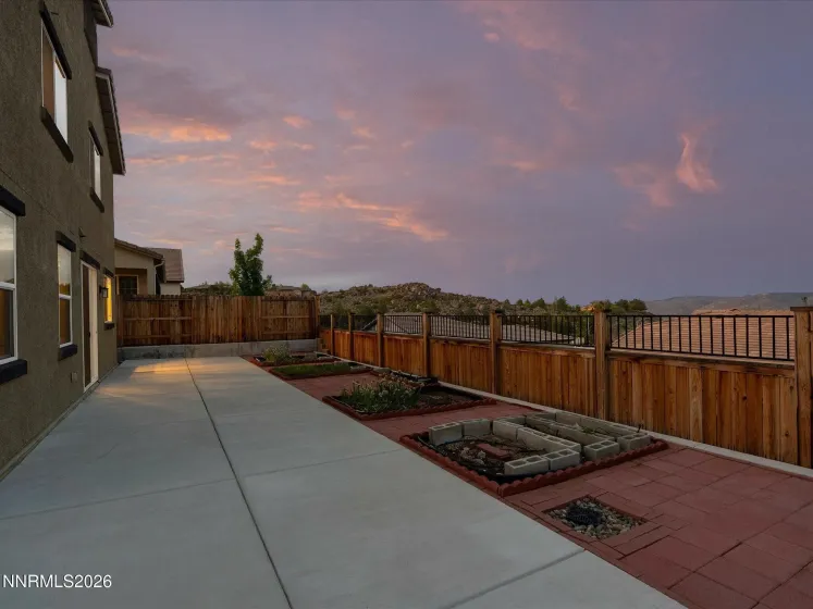 14114 Glowing Amber, Reno, Nevada 89511, 4 Bedrooms Bedrooms, ,3 BathroomsBathrooms,Residential,Residential,Glowing Amber,260005646
