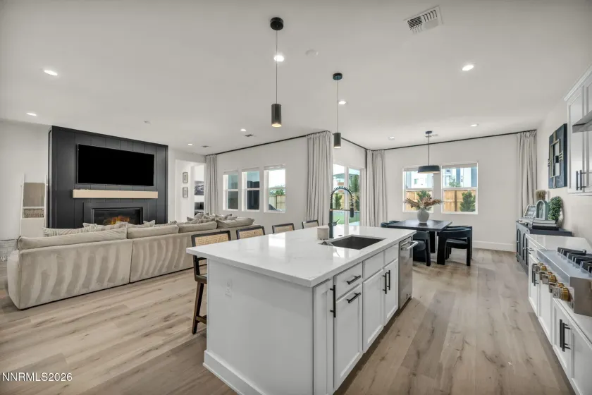 7617 Calypso, Sparks, Nevada 89436, 3 Bedrooms Bedrooms, ,3 BathroomsBathrooms,Residential,Residential,Calypso,0,260005713