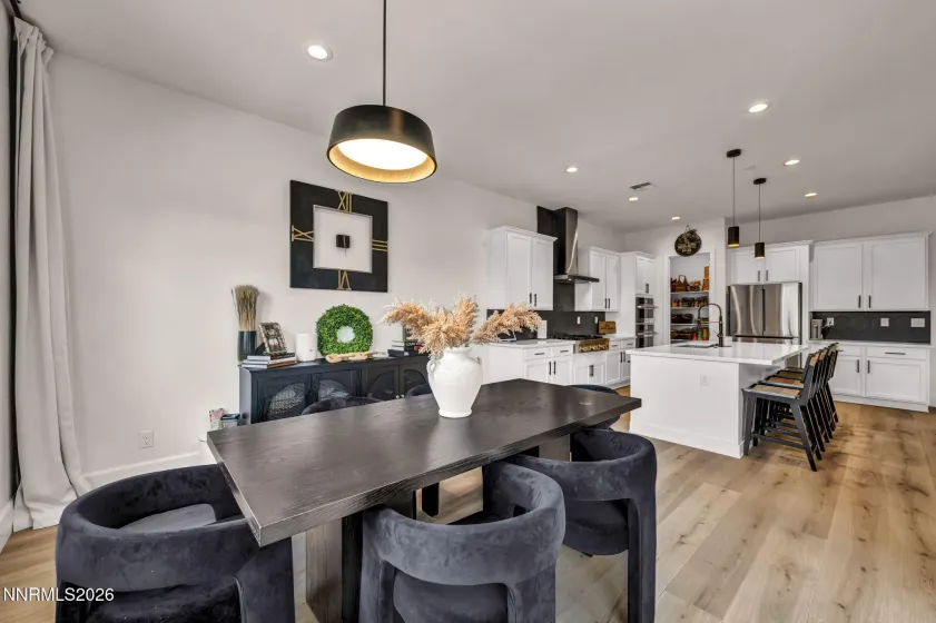 7617 Calypso, Sparks, Nevada 89436, 3 Bedrooms Bedrooms, ,3 BathroomsBathrooms,Residential,Residential,Calypso,0,260005713