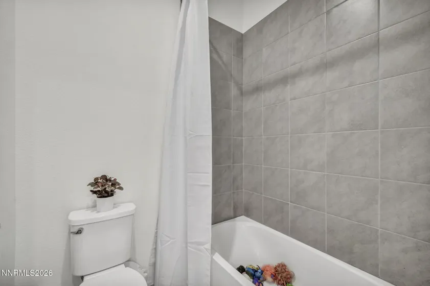 7617 Calypso, Sparks, Nevada 89436, 3 Bedrooms Bedrooms, ,3 BathroomsBathrooms,Residential,Residential,Calypso,0,260005713