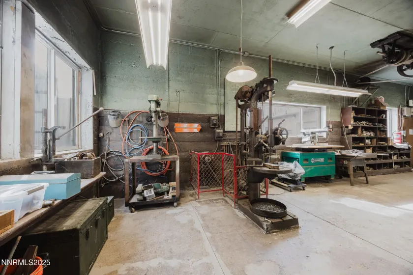 240 7th, Elko, Nevada 89801, ,Commercial Sale,Residential,7th,0,260005674