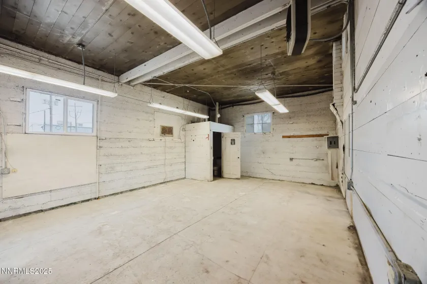 240 7th, Elko, Nevada 89801, ,Commercial Sale,Residential,7th,0,260005674