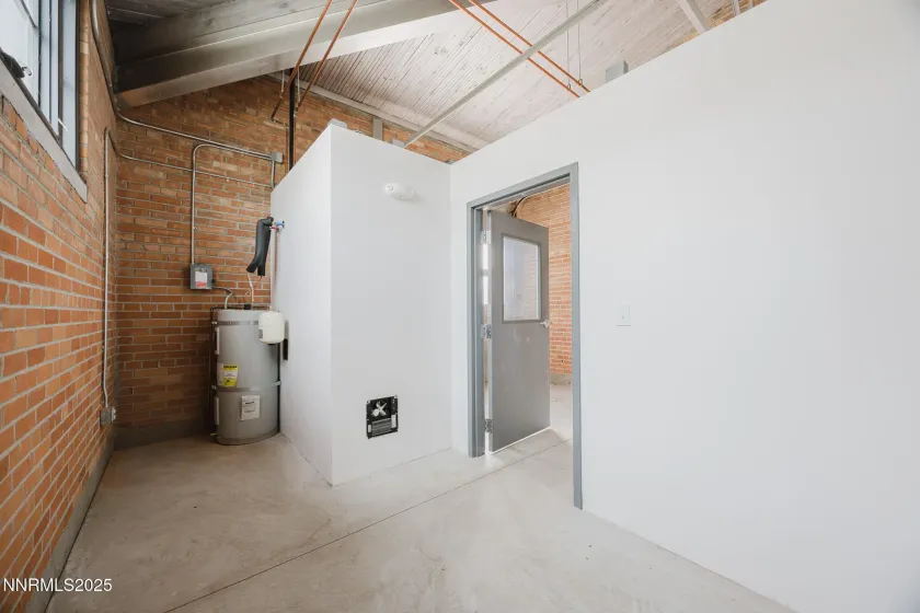 240 7th, Elko, Nevada 89801, ,Commercial Sale,Residential,7th,0,260005674