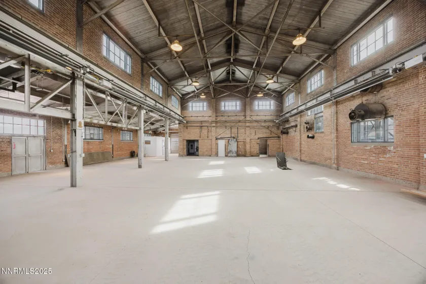 240 7th, Elko, Nevada 89801, ,Commercial Sale,Residential,7th,0,260005674