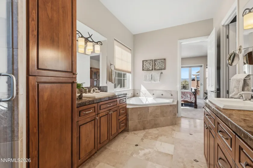 1915 Dakota Ridge, Reno, Nevada 89523, 3 Bedrooms Bedrooms, ,4 BathroomsBathrooms,Residential,Residential,Dakota Ridge,0,260005771