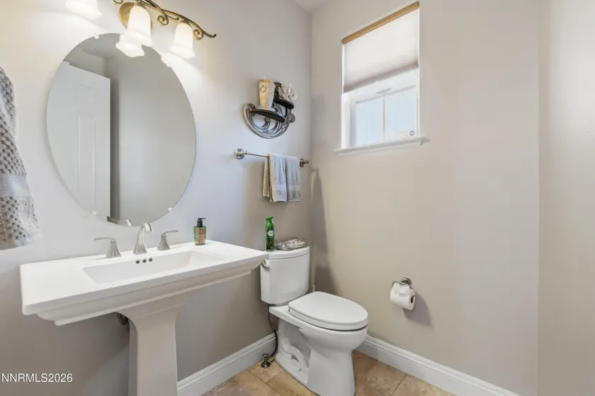 1915 Dakota Ridge, Reno, Nevada 89523, 3 Bedrooms Bedrooms, ,4 BathroomsBathrooms,Residential,Residential,Dakota Ridge,0,260005771