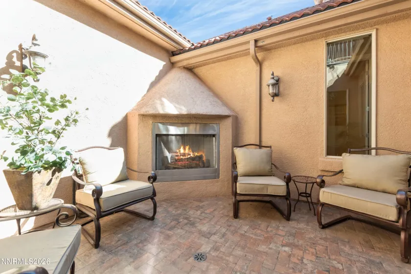 1915 Dakota Ridge, Reno, Nevada 89523, 3 Bedrooms Bedrooms, ,4 BathroomsBathrooms,Residential,Residential,Dakota Ridge,0,260005771
