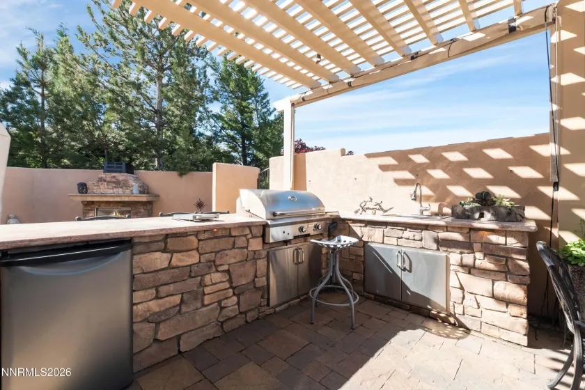 1915 Dakota Ridge, Reno, Nevada 89523, 3 Bedrooms Bedrooms, ,4 BathroomsBathrooms,Residential,Residential,Dakota Ridge,0,260005771