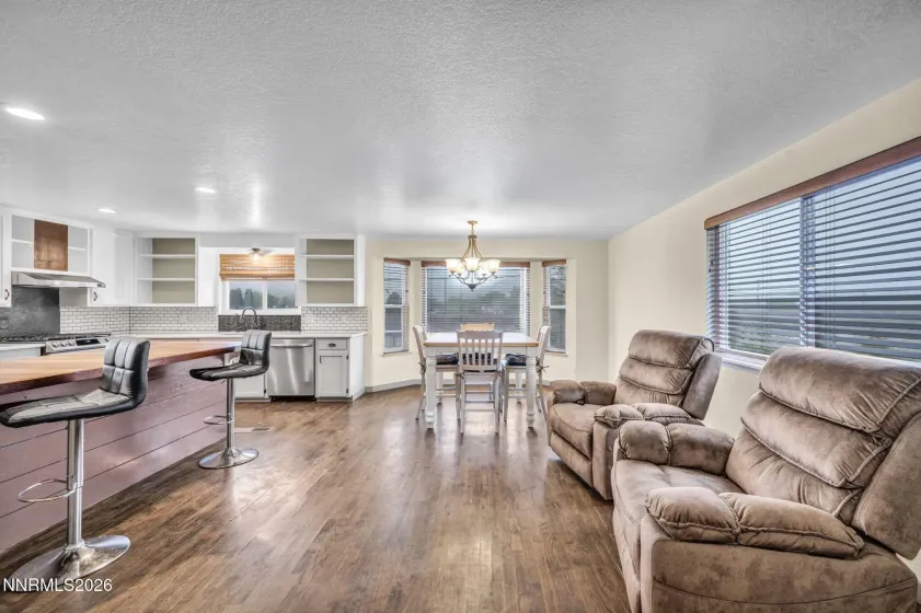 2635 Edmonds, Carson City, Nevada 89701, 3 Bedrooms Bedrooms, ,2 BathroomsBathrooms,Residential,Residential,Edmonds,0,260005783