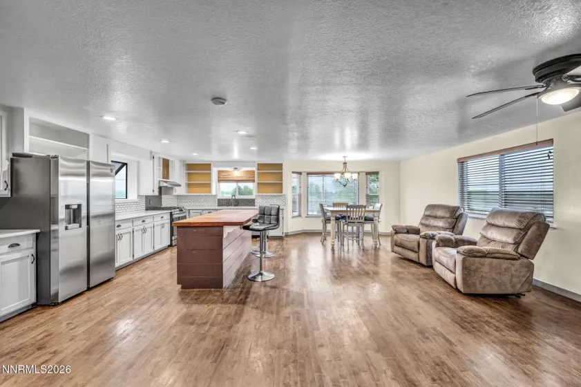 2635 Edmonds, Carson City, Nevada 89701, 3 Bedrooms Bedrooms, ,2 BathroomsBathrooms,Residential,Residential,Edmonds,0,260005783