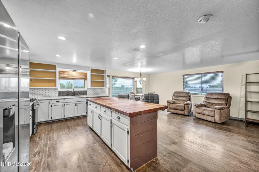 2635 Edmonds, Carson City, Nevada 89701, 3 Bedrooms Bedrooms, ,2 BathroomsBathrooms,Residential,Residential,Edmonds,0,260005783