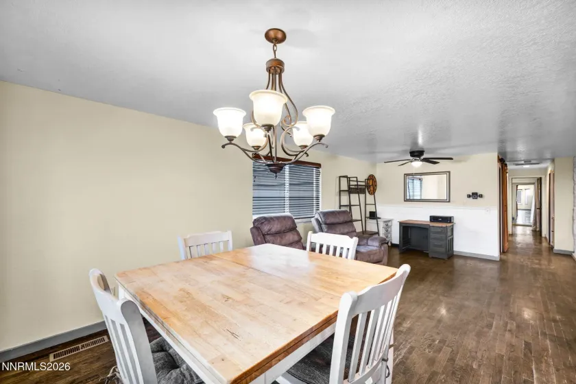 2635 Edmonds, Carson City, Nevada 89701, 3 Bedrooms Bedrooms, ,2 BathroomsBathrooms,Residential,Residential,Edmonds,0,260005783