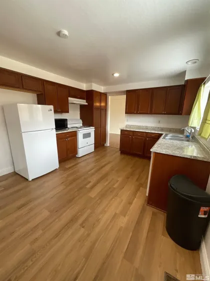 3268 Bunker Hill, Sparks, Nevada 89431, 4 Bedrooms Bedrooms, ,3 BathroomsBathrooms,Residential Lease,Manufactured,Bunker Hill,0,260005911