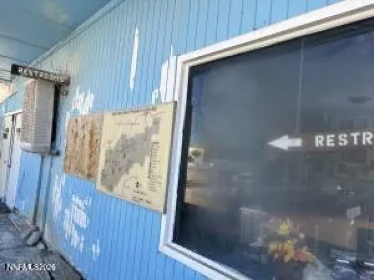 600 U.S. 95, Beatty, Nevada 89003, ,Commercial Sale,Residential,U.S. 95,0,260005954