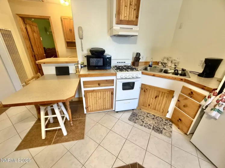 Apartment Kitchen