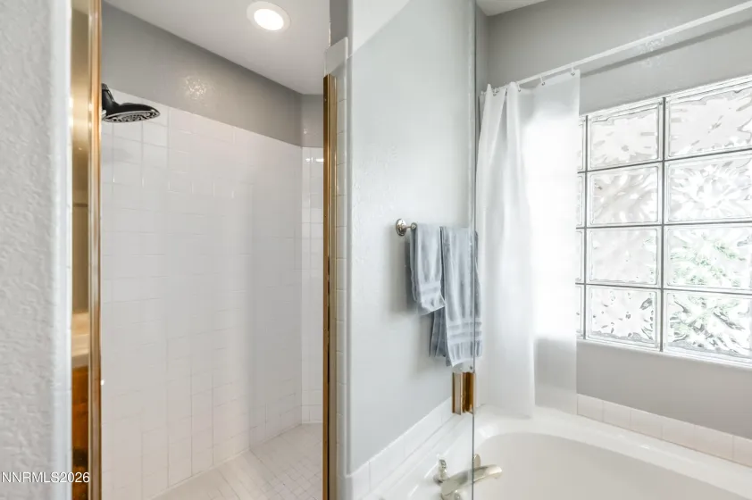 2540 Granite Springs, Reno, Nevada 89519, 3 Bedrooms Bedrooms, ,2 BathroomsBathrooms,Residential,Residential,Granite Springs,0,260005987
