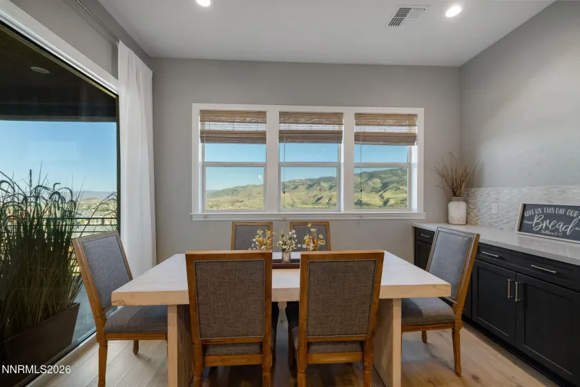 9180 Graycliff, Reno, Nevada 89523, 4 Bedrooms Bedrooms, ,5 BathroomsBathrooms,Residential,Residential,Graycliff,0,260005993
