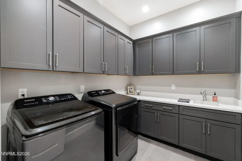 9180 Graycliff, Reno, Nevada 89523, 4 Bedrooms Bedrooms, ,5 BathroomsBathrooms,Residential,Residential,Graycliff,0,260005993