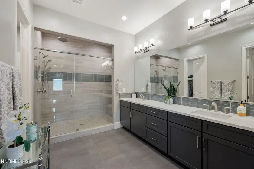 9180 Graycliff, Reno, Nevada 89523, 4 Bedrooms Bedrooms, ,5 BathroomsBathrooms,Residential,Residential,Graycliff,0,260005993