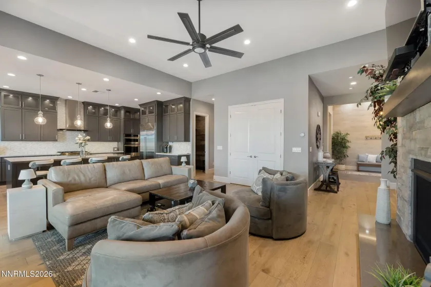 9180 Graycliff, Reno, Nevada 89523, 4 Bedrooms Bedrooms, ,5 BathroomsBathrooms,Residential,Residential,Graycliff,0,260005993