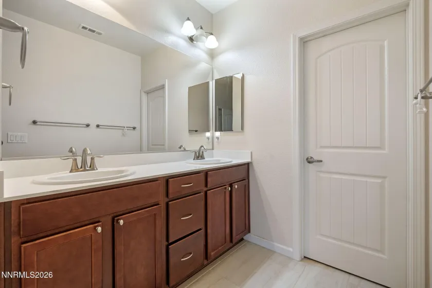 965 Centerville, Carson City, Nevada 89701, 3 Bedrooms Bedrooms, ,3 BathroomsBathrooms,Residential,Residential,Centerville,0,260006002