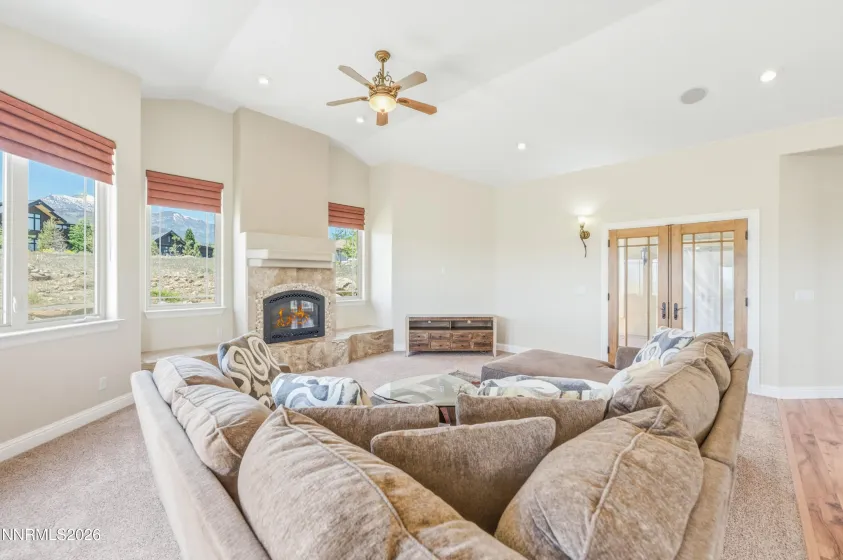 227 Earlham, Reno, Nevada 89511, 3 Bedrooms Bedrooms, ,4 BathroomsBathrooms,Residential,Residential,Earlham,0,260006003