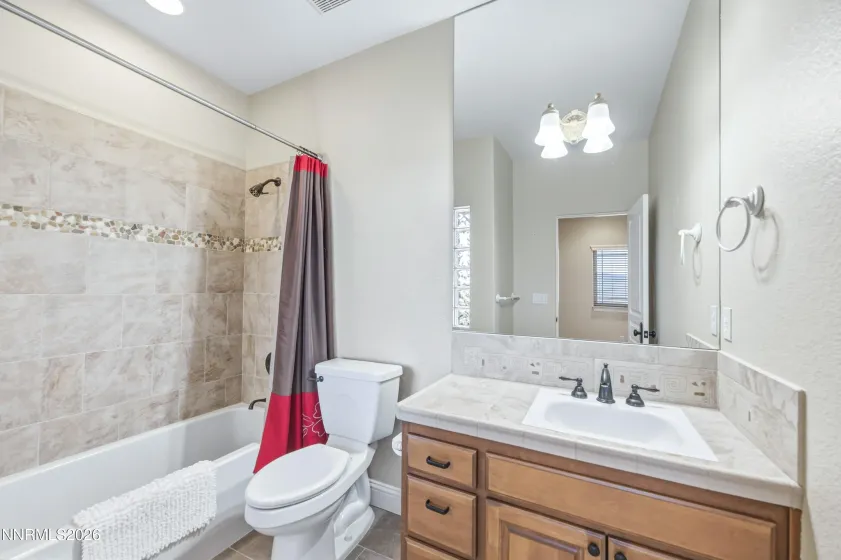 227 Earlham, Reno, Nevada 89511, 3 Bedrooms Bedrooms, ,4 BathroomsBathrooms,Residential,Residential,Earlham,0,260006003
