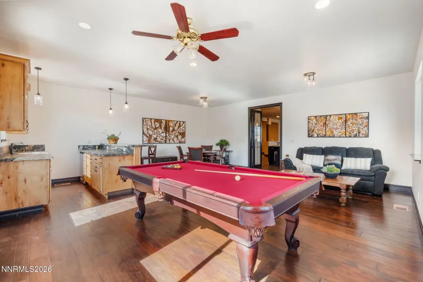 5764 Carl Dr, Reno, Nevada 89511, 3 Bedrooms Bedrooms, ,3 BathroomsBathrooms,Residential,Residential,Carl Dr,0,260006080