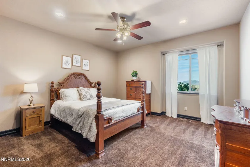 5764 Carl Dr, Reno, Nevada 89511, 3 Bedrooms Bedrooms, ,3 BathroomsBathrooms,Residential,Residential,Carl Dr,0,260006080