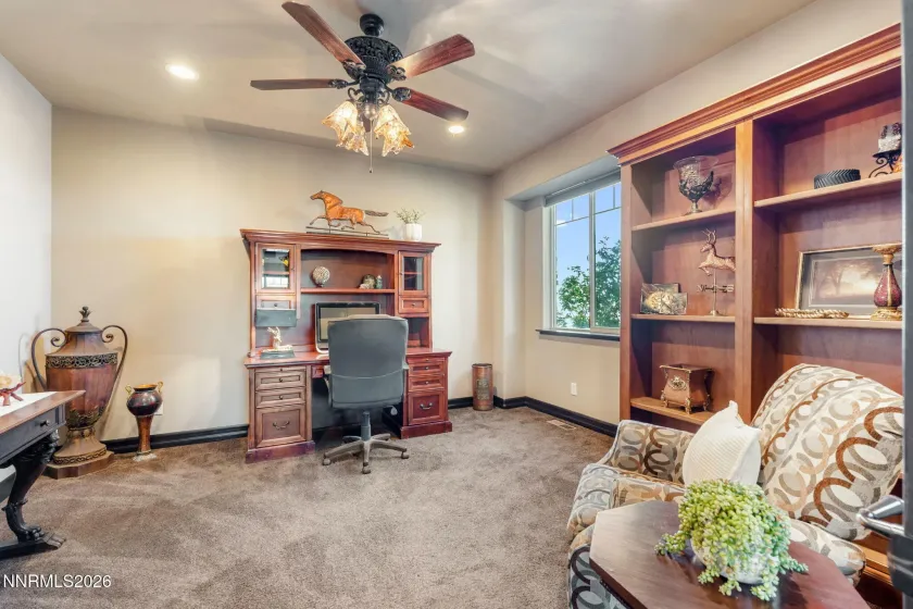 5764 Carl Dr, Reno, Nevada 89511, 3 Bedrooms Bedrooms, ,3 BathroomsBathrooms,Residential,Residential,Carl Dr,0,260006080