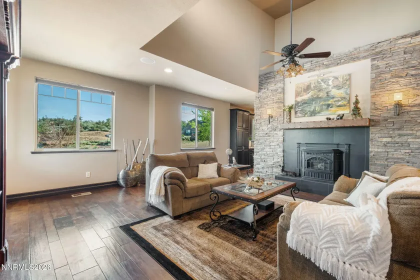 5764 Carl Dr, Reno, Nevada 89511, 3 Bedrooms Bedrooms, ,3 BathroomsBathrooms,Residential,Residential,Carl Dr,0,260006080