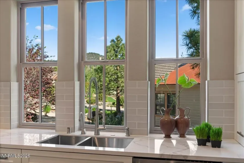 5700 Nordend, Reno, Nevada 89511, 3 Bedrooms Bedrooms, ,4 BathroomsBathrooms,Residential,Residential,Nordend,0,260006102