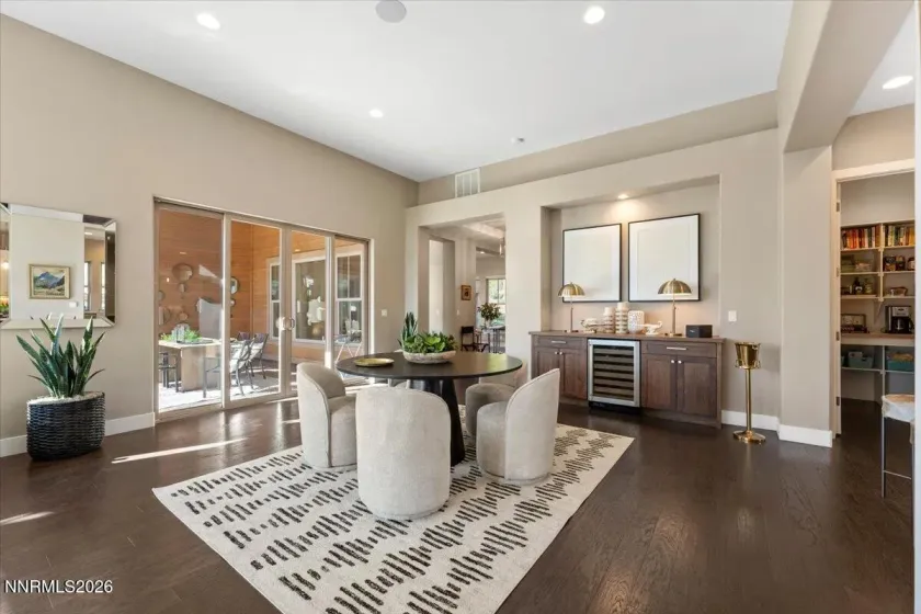 5700 Nordend, Reno, Nevada 89511, 3 Bedrooms Bedrooms, ,4 BathroomsBathrooms,Residential,Residential,Nordend,0,260006102
