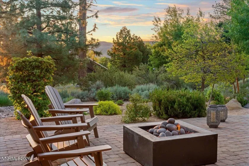5700 Nordend, Reno, Nevada 89511, 3 Bedrooms Bedrooms, ,4 BathroomsBathrooms,Residential,Residential,Nordend,0,260006102