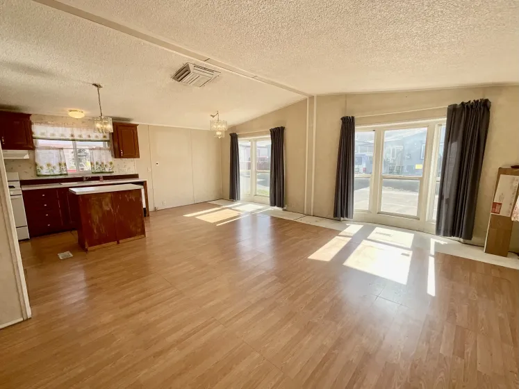 170 Koontz Lane #157, Carson City, Nevada 89701, 3 Bedrooms Bedrooms, 9 Rooms Rooms,2 BathroomsBathrooms,Manufactured,Residential,157,Koontz,260006110