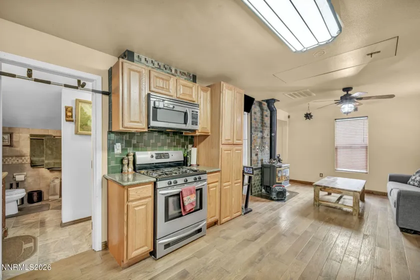 534 13th, Sparks, Nevada 89431, 2 Bedrooms Bedrooms, ,2 BathroomsBathrooms,Residential,Residential,13th,0,260006111