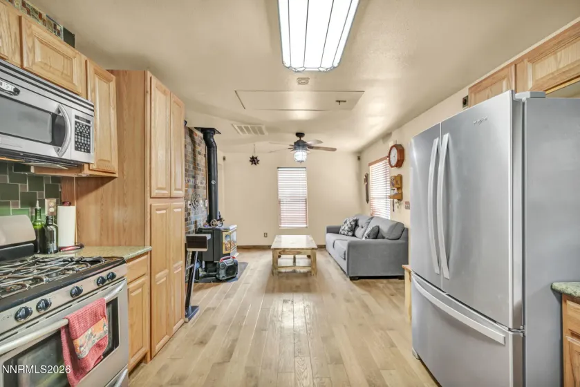 534 13th, Sparks, Nevada 89431, 2 Bedrooms Bedrooms, ,2 BathroomsBathrooms,Residential,Residential,13th,0,260006111
