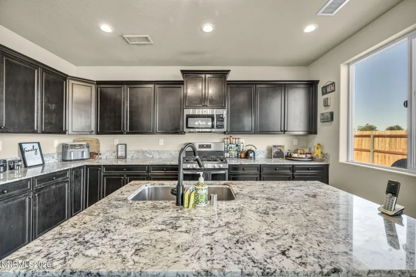 334 Granite, Dayton, Nevada 89403, 4 Bedrooms Bedrooms, ,3 BathroomsBathrooms,Residential,Residential,Granite,0,260006150