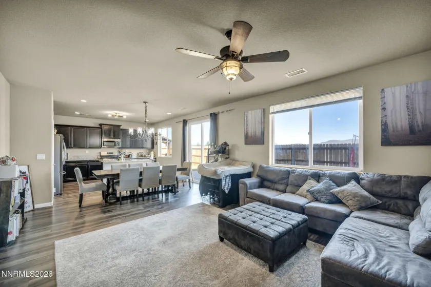 334 Granite, Dayton, Nevada 89403, 4 Bedrooms Bedrooms, ,3 BathroomsBathrooms,Residential,Residential,Granite,0,260006150