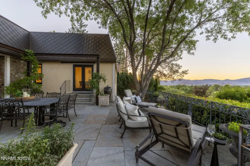 2000 Manzanita, Reno, Nevada 89509, 5 Bedrooms Bedrooms, ,5 BathroomsBathrooms,Residential,Residential,Manzanita,0,260006179