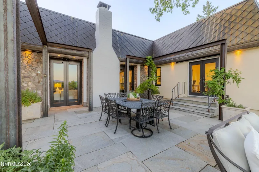 2000 Manzanita, Reno, Nevada 89509, 5 Bedrooms Bedrooms, ,5 BathroomsBathrooms,Residential,Residential,Manzanita,0,260006179