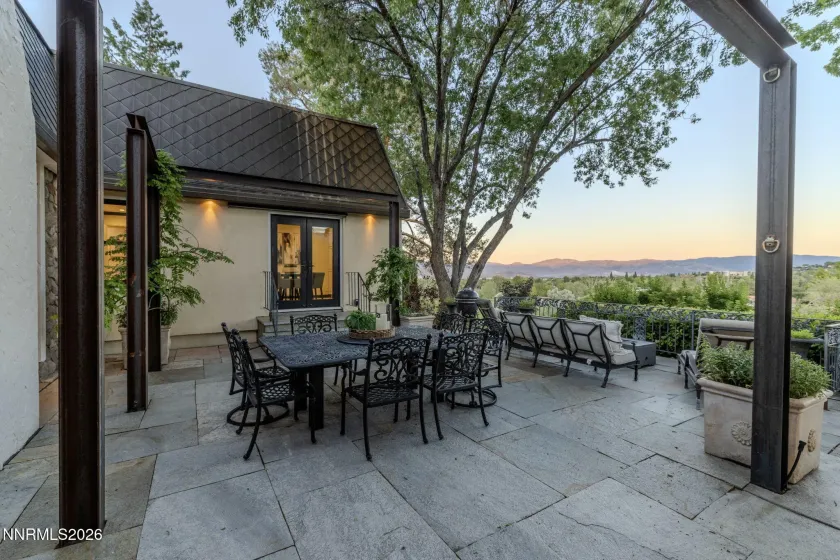 2000 Manzanita, Reno, Nevada 89509, 5 Bedrooms Bedrooms, ,5 BathroomsBathrooms,Residential,Residential,Manzanita,0,260006179