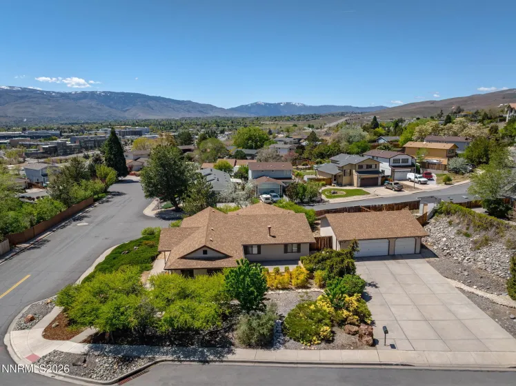 2985 Socrates, Reno, Nevada 89512, 6 Bedrooms Bedrooms, ,3 BathroomsBathrooms,Residential,Residential,Socrates,0,260006214