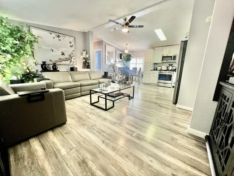 20 S Chardonnay St, Reno, Nevada 89512, 3 Bedrooms Bedrooms, 12 Rooms Rooms,2 BathroomsBathrooms,Manufactured,Residential,S Chardonnay,260006255