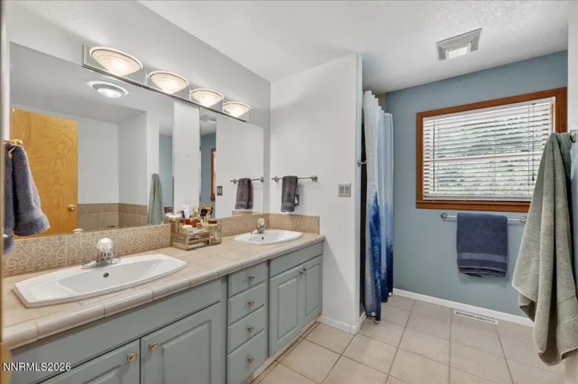 1162 Casa Blanca, Minden, Nevada 89423, 3 Bedrooms Bedrooms, ,2 BathroomsBathrooms,Residential,Residential,Casa Blanca,0,260006244