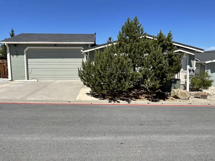 13 Coventry Way, Reno, Nevada 89502, 3 Bedrooms Bedrooms, 12 Rooms Rooms,2 BathroomsBathrooms,Manufactured,Residential,Coventry,260006297